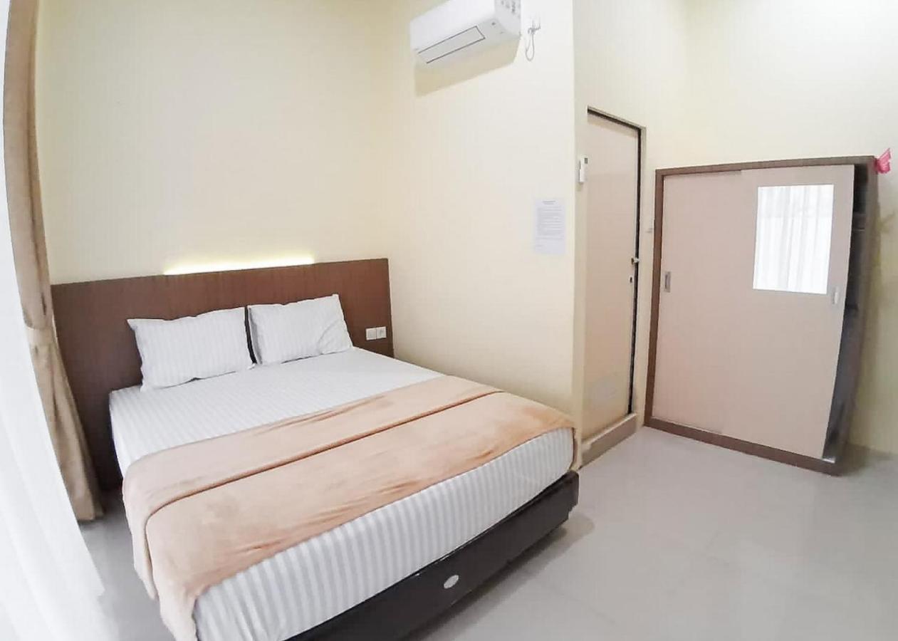 Reddoorz Syariah Near Transmart Jambi 2 Hotel Paalmerah Exterior photo